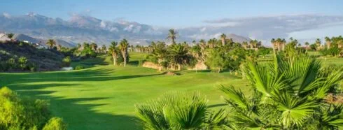 Golfin paratiisi: Teneriffan hienoimmilla golfklubeilla