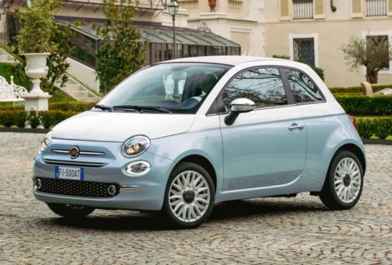 Fiat 500 (Manuaali, 1.2 L, 4 paikkaa)