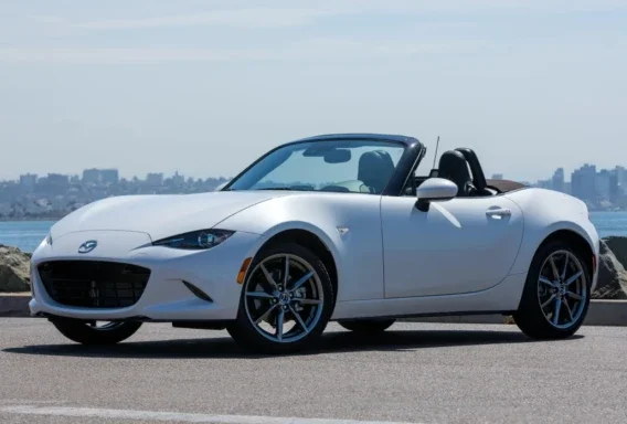Mazda MX-5 Cabrio 2.0 (Manuaali, 2.0 L, 2 paikkaa)