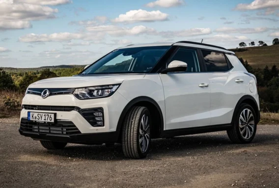 KGM Tivoli (Automaatti, 1.5 L, 5 paikkaa)