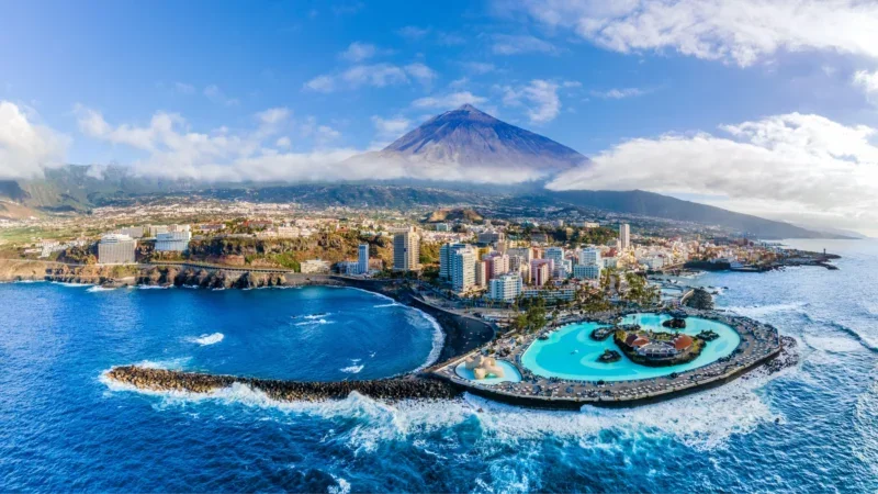 Puerto de la Cruz: Puerto Cruz de Cruz: Lumoava sekoitus historiaa, luonnonkauneutta ja elävää kulttuuria